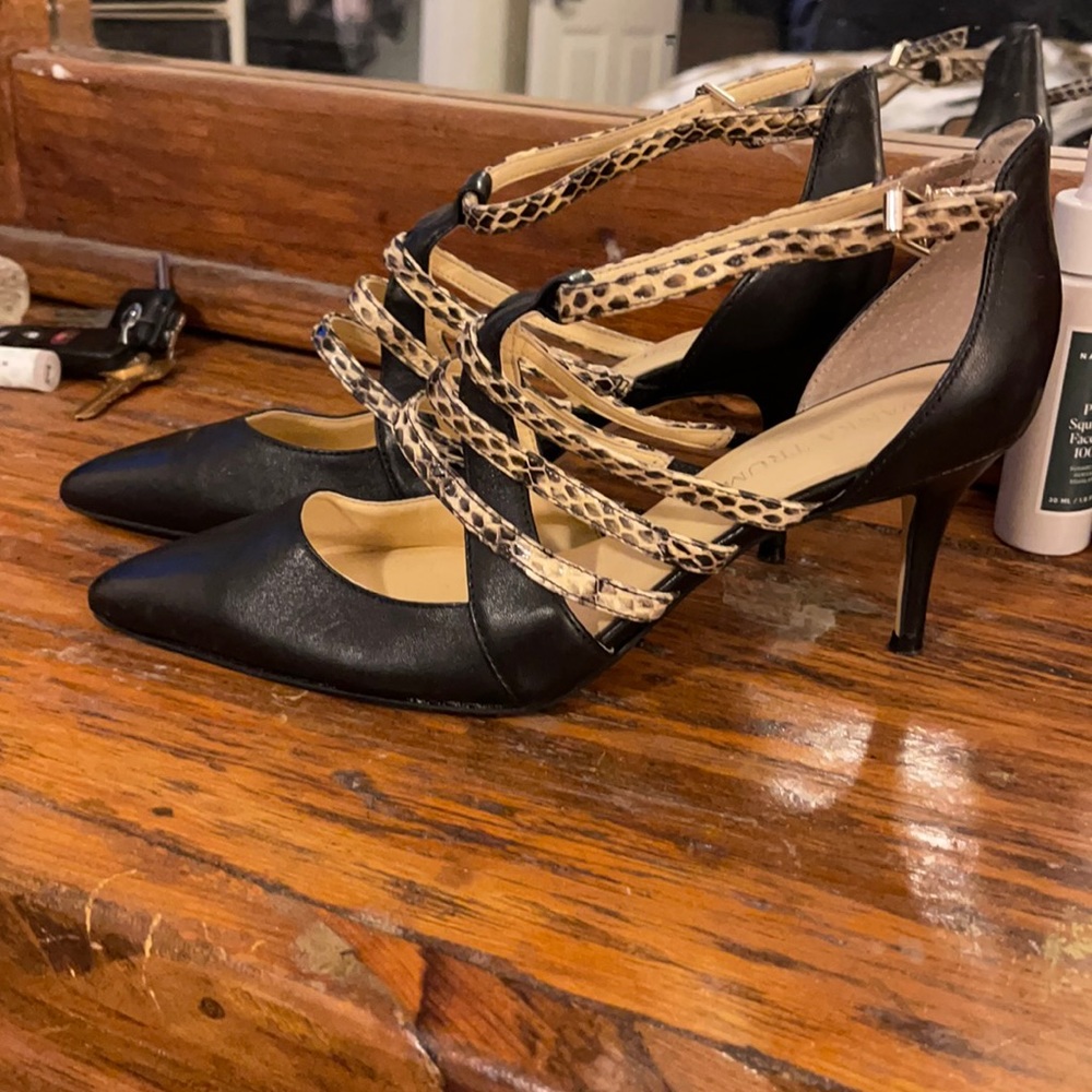 Ivanka Trump Snakeskin heels. Size 6.5